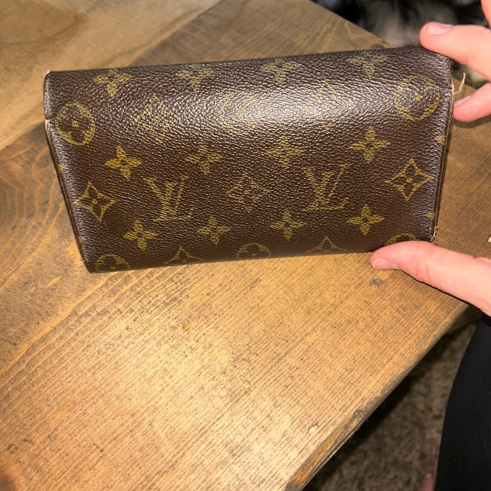Louis Vuitton Brown and Gold Monogram Clutch - Picture 3 of 6